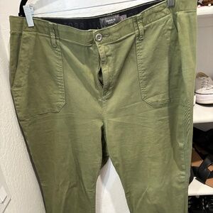 Army Green Cargo Style Torrid Pants| Cargo Pants| Plus Size Pants| Size 20R